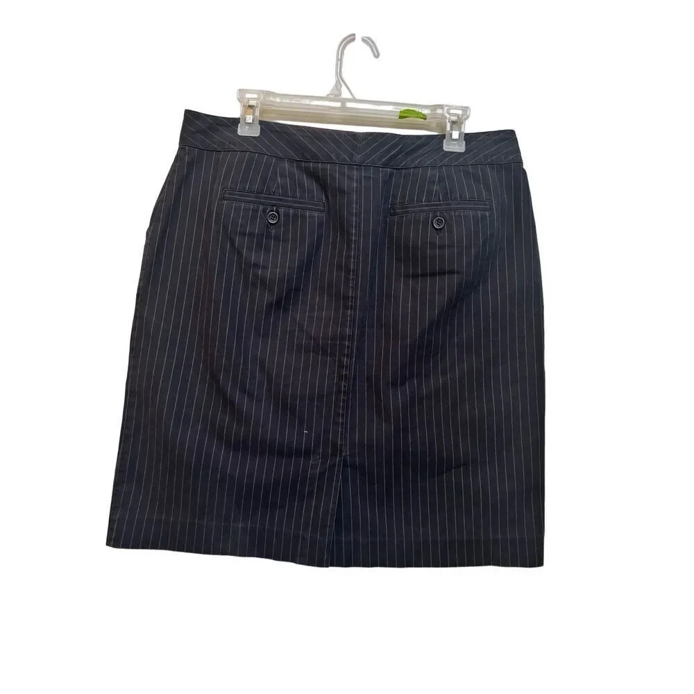 Talbots pin stripped skirt  stretch size 14